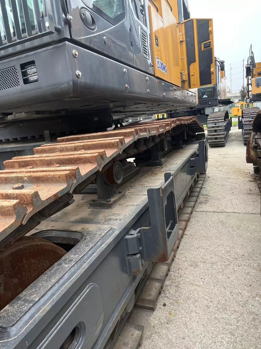 Used XCMG XE950D crawler excavator