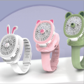 Ventilador recarregável de relógio de desenho animado