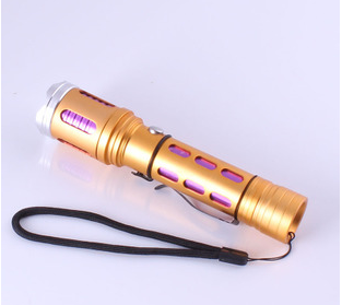 The new fashion multifunction focus adjustable high light flashlight