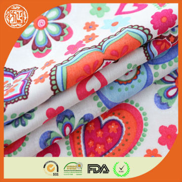 Printed 100% rayon lip print fabric