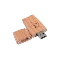 Personalização da unidade flash USB do cubo de madeira