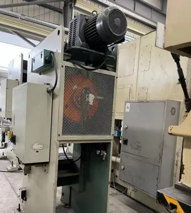 Used Chinese Taiwan SEYI SN1-45 Punch Press Machine - 45 Ton Hydraulic Press