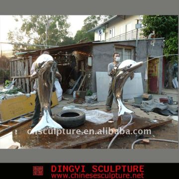 animal dolphin sculpture