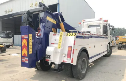 Brand New SHACMAN 30tons Construction Site Towing Vehicles
