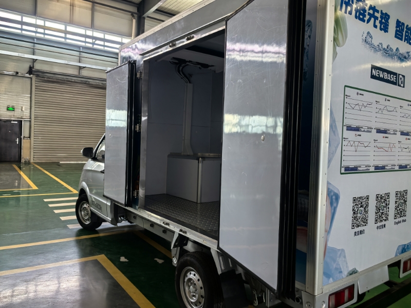 شاحنة مبردة كهربائية مدمجة للتوصيل الحضري للاتحاد الأوروبي