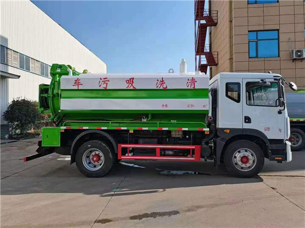 Durable Sewage Cleaning Vehicle with Advanced Transmission