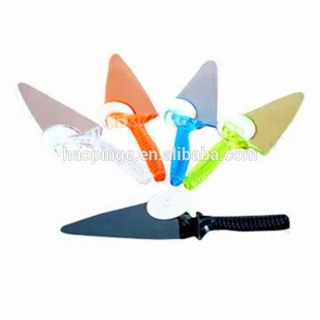 plastic pizza cutter