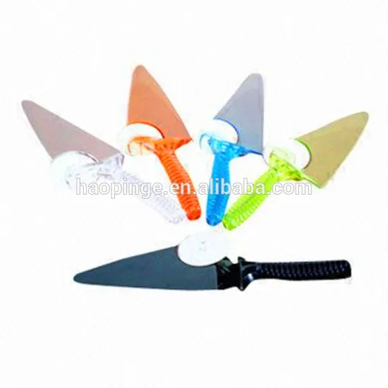 plastic pizza cutter