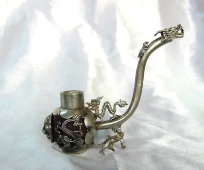 Vintage Chinese Red Jade Dragon Pipe