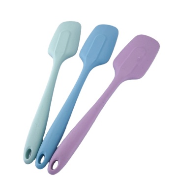 Fabrication professionnelle Ustensiles de cuisine de luxe bon marché spatule de cuisson en silicone