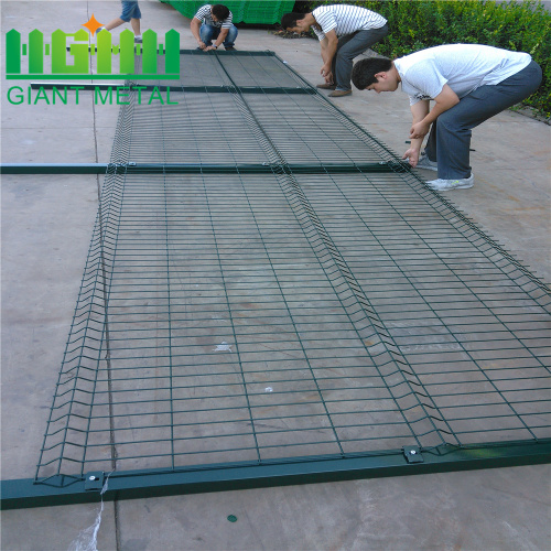 wire mesh dilapisi vinil hitam