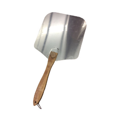 Aluminium -Pizzaschale mit faltbarem Holzgriff