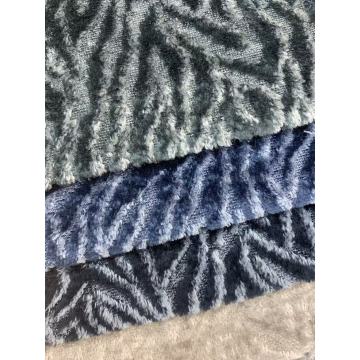 בד קטיפה בהדפס בעלי חיים בפס טייגר גלי