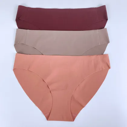 Women`s Seamless Underwear No Show Panties