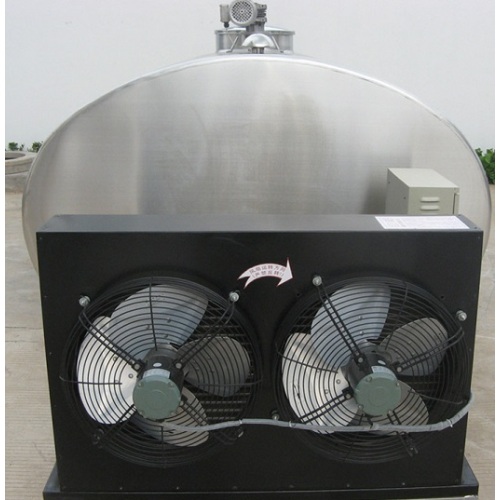 Refrigerated milk cooling storage tank