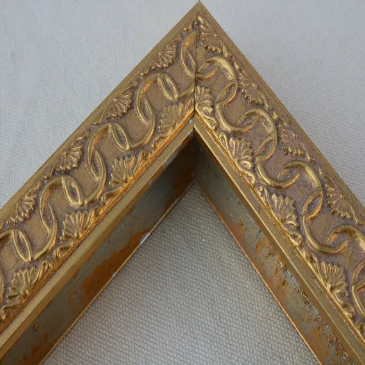 Golden aluminum extrusion for picture track bike frame glass door parts mat board