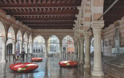 Modern Solid Color Round Edge Concrete Chair