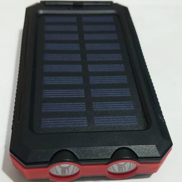 10000 mAh zonne -powerbank met LED -licht en 2 USB -uitgangen voor buitenkamperen