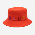 Chapeau de seau brodé orange-rouge