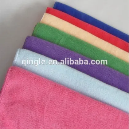 Bright colored fabric microfiber clean wiper