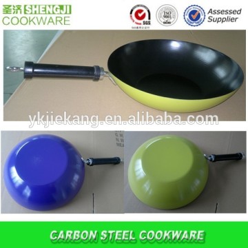 wok cooker with hand