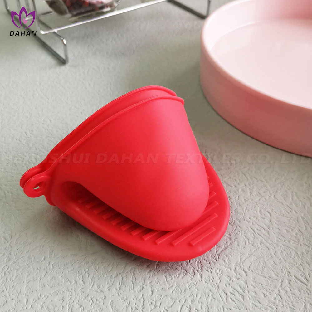 Agp211 100 Silicone Mitten 4