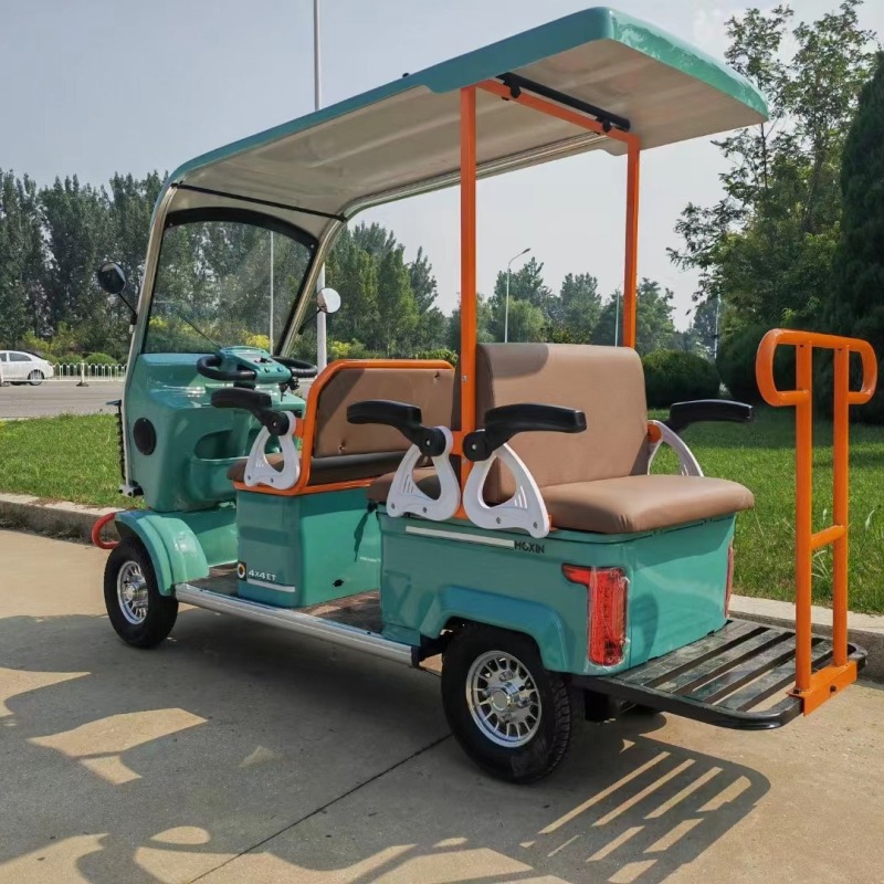 Stylish Four Wheel Leisure Scooter for Daily Use