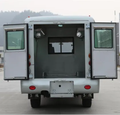 Dongfeng Four Wheel Drive Off Road Vehicle