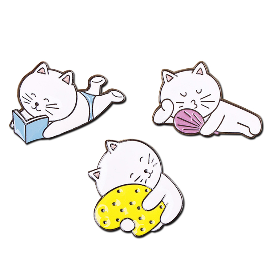 Cartoon Metal Book Pins de esmalte gato Acessórios para roupas