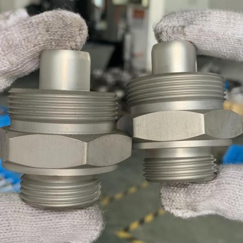 Pequeñas piezas giradas de aluminio mecanizado CNC mecanizado CNC