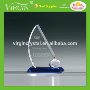 Wholesale new design k9 crystal sailboat shape trophy with globe for corporate anniversary gifts