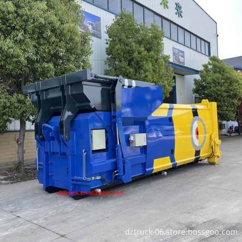 Hook Lift Garbage Truck with Hydraulic Compactor Bins