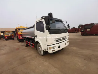 6 Wheels 4x2 Sprinkler Water Tanker Truck