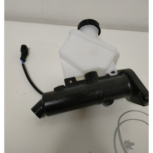 clutch master cylinder 41285167