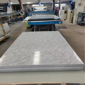 Fogli di marmo UV di alta qualità: fogli di marmo PVC a motivi lucidi per decorazioni da parete eleganti