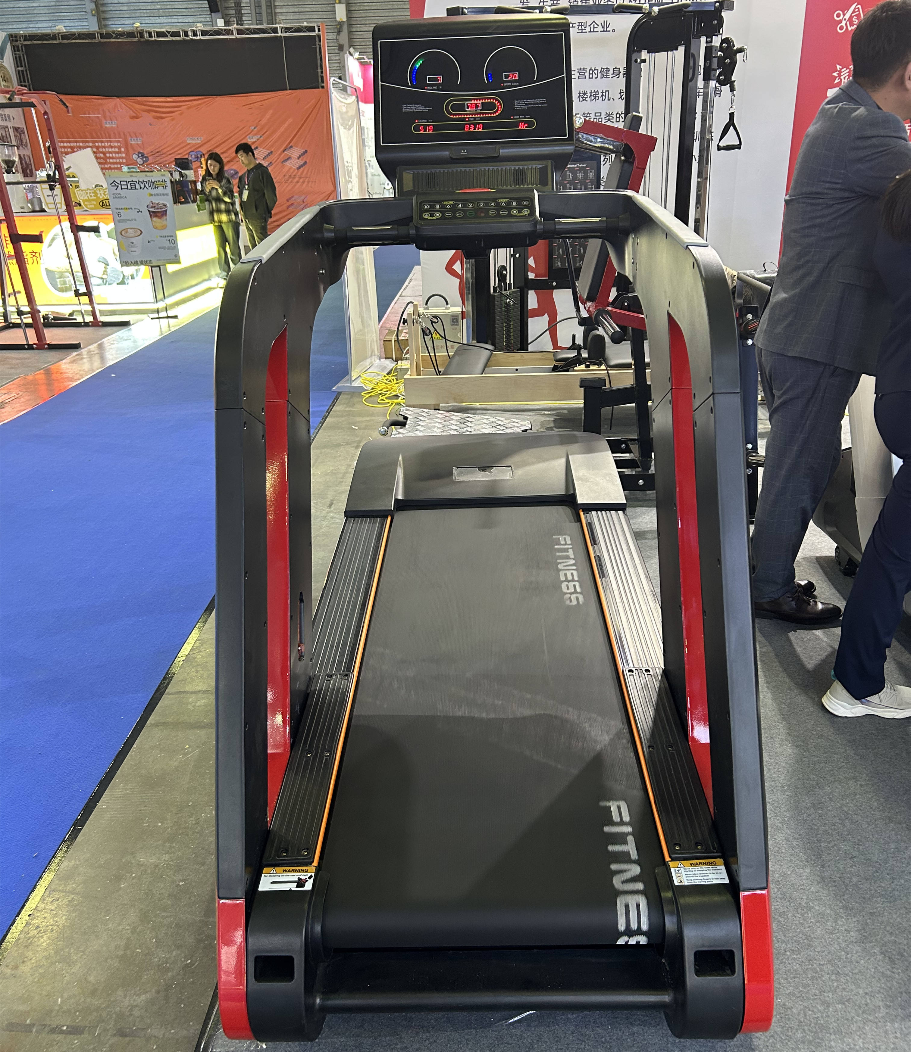 Wholesale price electric screen commercial treadmill