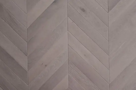 Popular Hardwood Chevron Engineered Wood Flooring