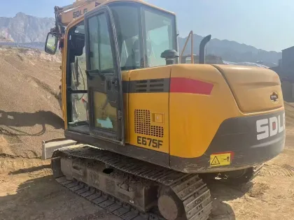 SDLG E675F 10 Ton Small Hydraulic Excavator for Sale