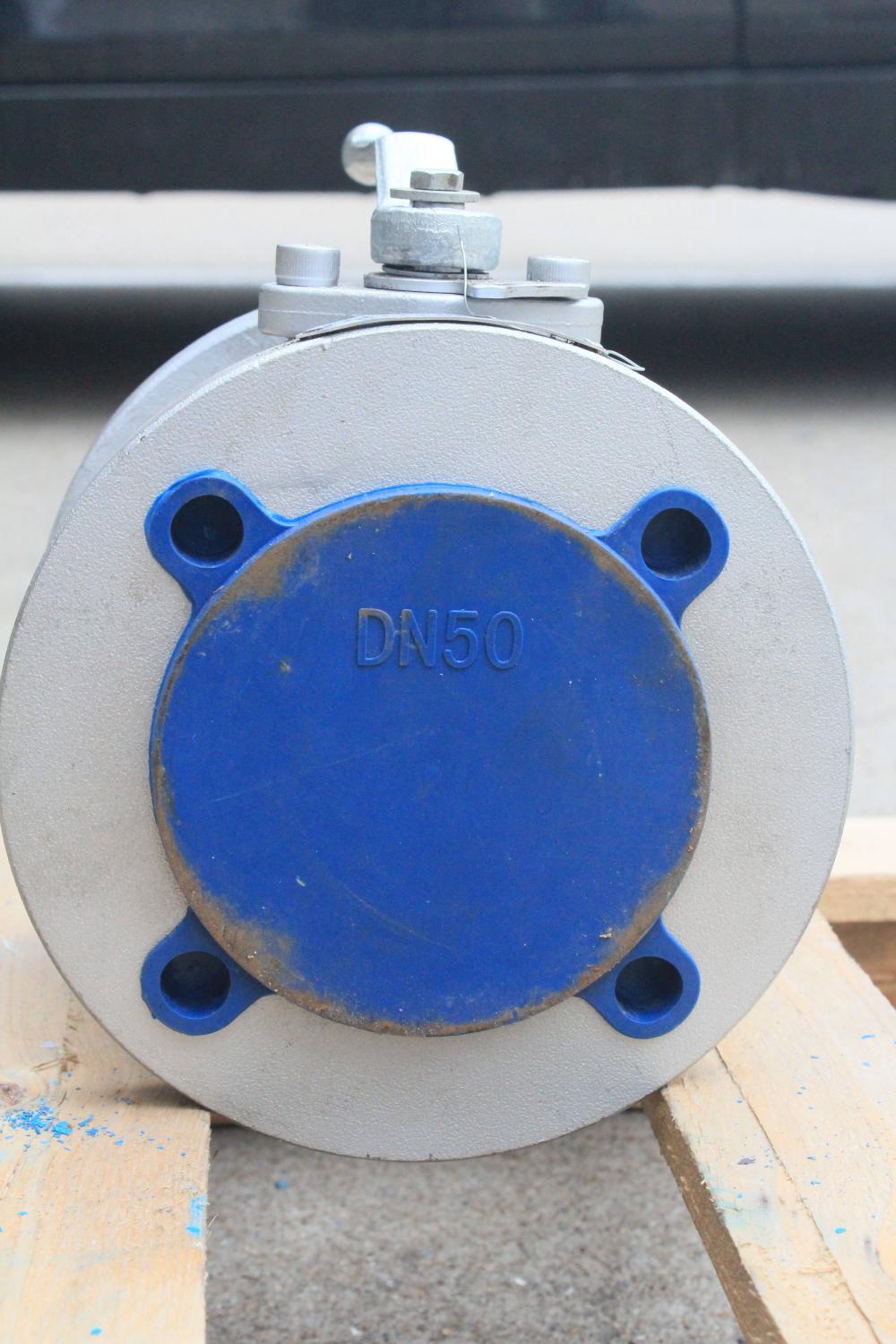 Stainless steel insulated ball valve