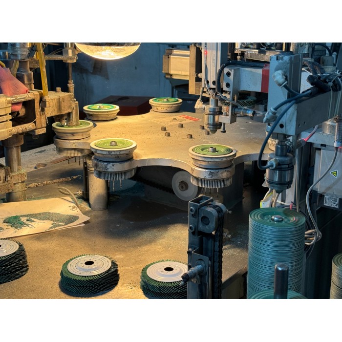 Acero abrasivo de acero con disco de alúmina de circonía