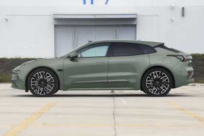 2024 Zeekr 001: 5-Seater Electric SUV with 700km Range