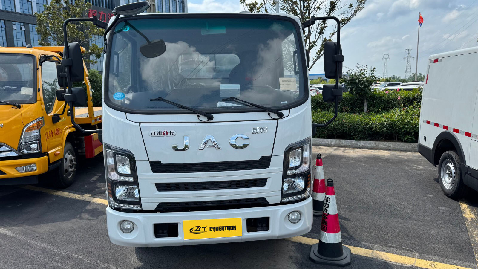 vehicle for medium use