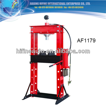 30 Ton Air/Hydraulic shop press with gauge