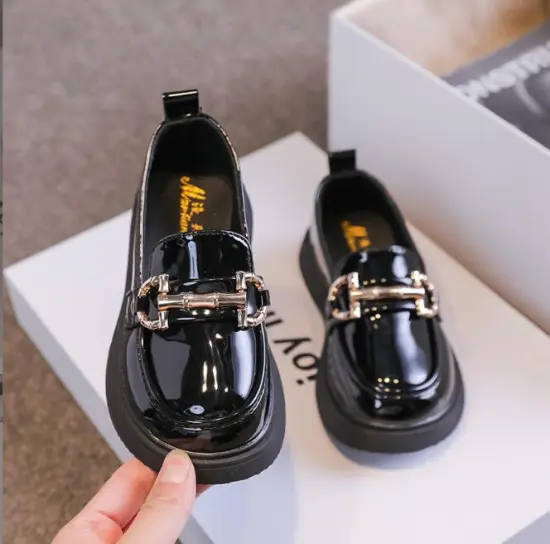 Girls' Black Leather Soft Bottom School Shoes with White Princess Design