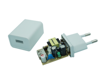 Adaptador de conmutación USB universal 10W