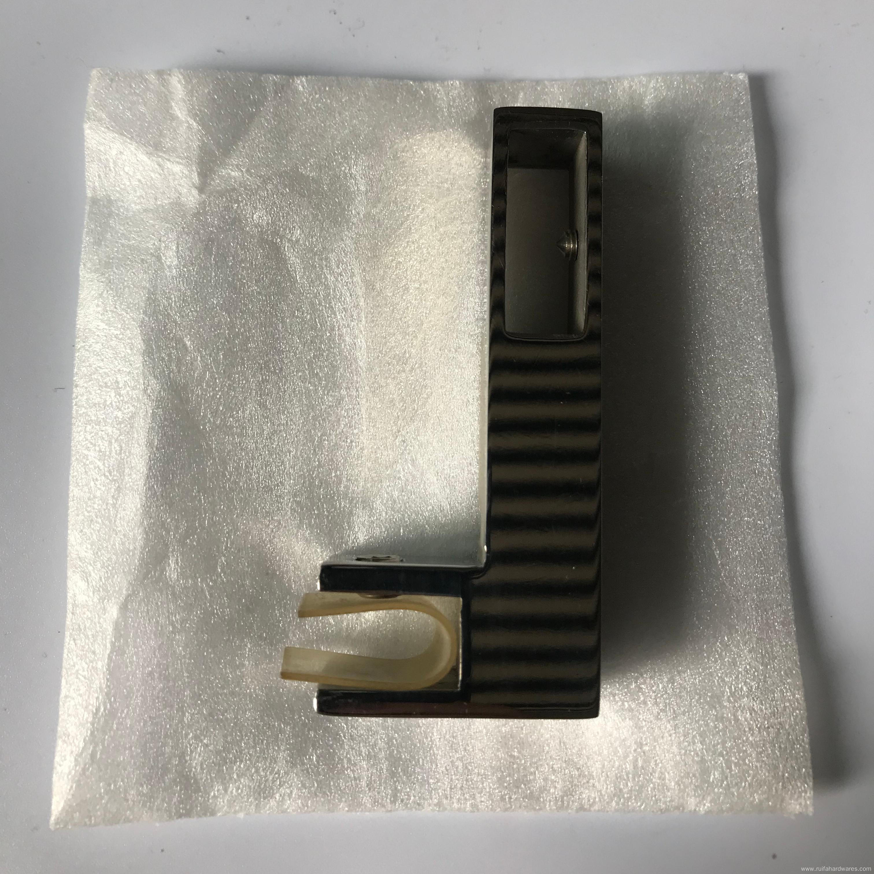 Durable Stainless Steel Connector for Bathroom Fixtures