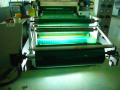 Metalliserad polyesterfilm med ultrahög vidhäftning