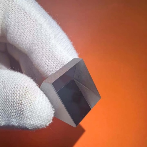 منشور اثر انگشت برای سیستم های نوری پیشرفته