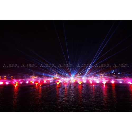 น้ำพุลอยน้ำในทะเลสาบ