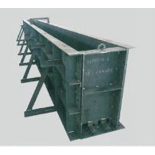 Molde de acero resistente para barreras de puentes